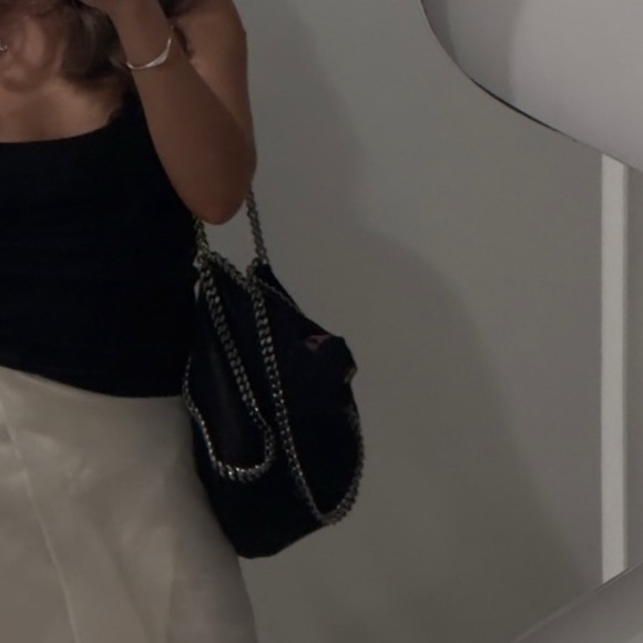 Mini Falabella Faux Leather
Stella McCartney - Picture 2 of 8